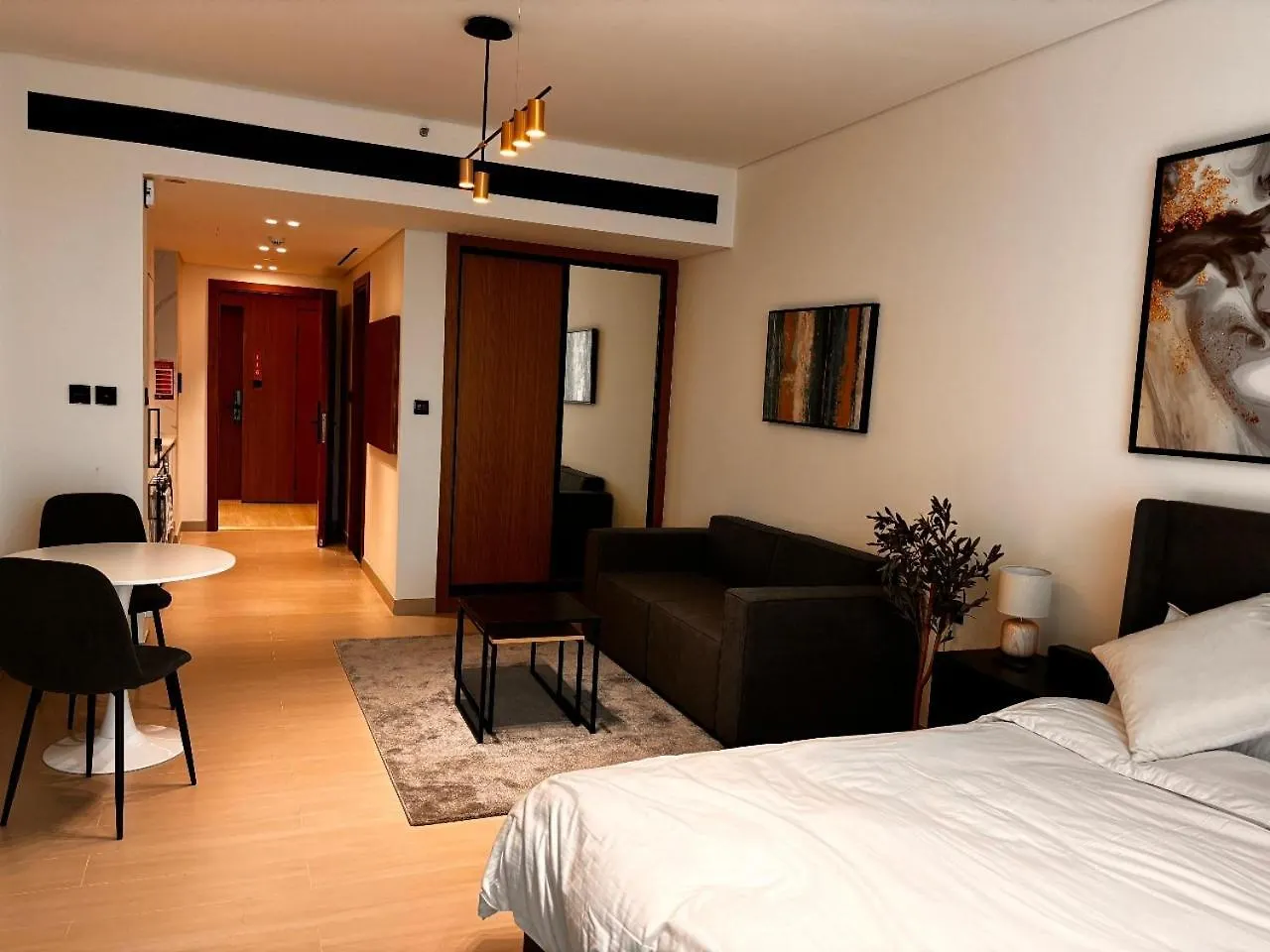 Apartment Disalvo Smart And Luxury Studio Dubai