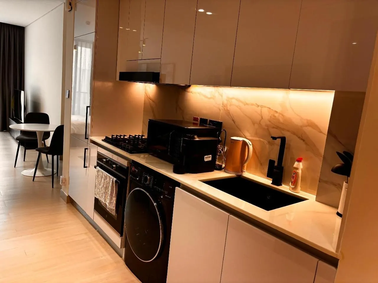 Disalvo Smart And Luxury Studio Dubai United Arab Emirates
