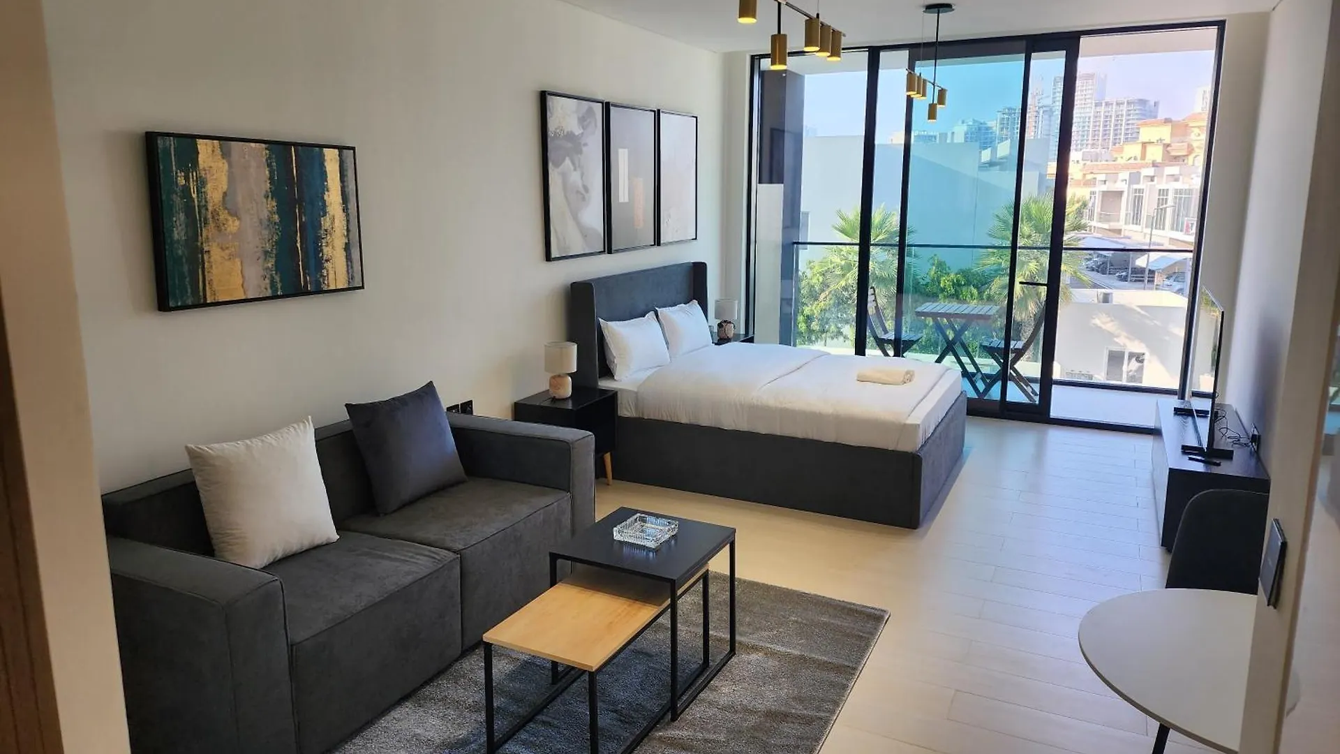 Disalvo Smart And Luxury Studio Dubai